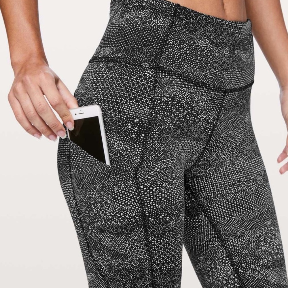 Lululemon matching set - Picture 11 of 15